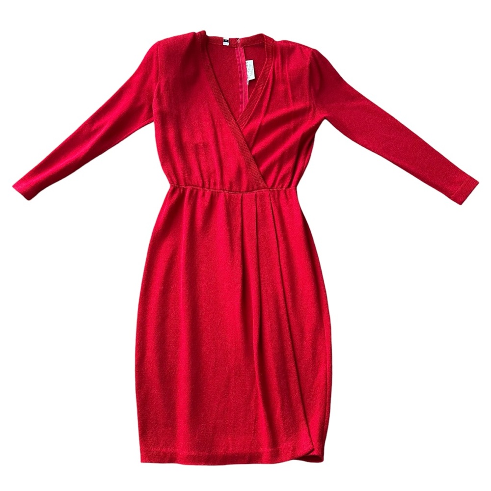 St John Evening 6 Marie Gray_Red Santana Knit Long Sleeve Holiday Party Dress